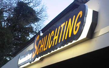 Koehler Werbung Schilder Lichtanlagen Digitaldruck Einzelbuchstaben Formbauteile LED-Technik 13.jpg